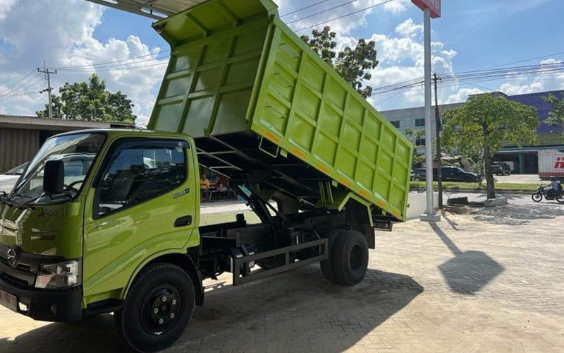Gambar Hino Dutro Dump Truck 136 HD 6.4 Gambar Hino Dutro Dump Truck 136 HD 6.4